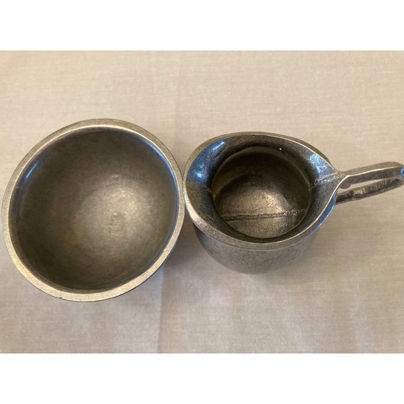 Vintage Pewter Creamer and Sugar Bowl Set American Pewter - Picture 1 of 5